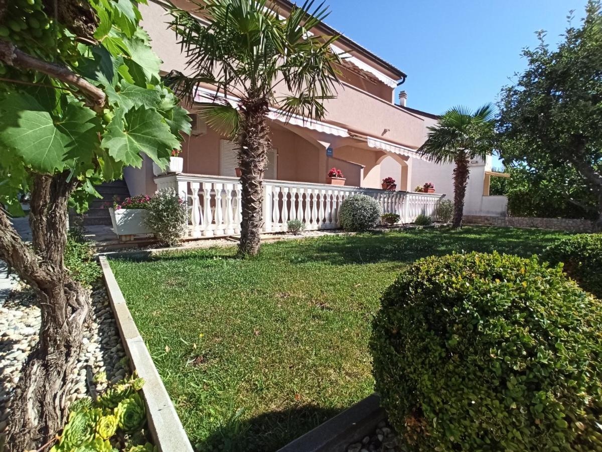 Apartmani Vesna Krk Town Εξωτερικό φωτογραφία