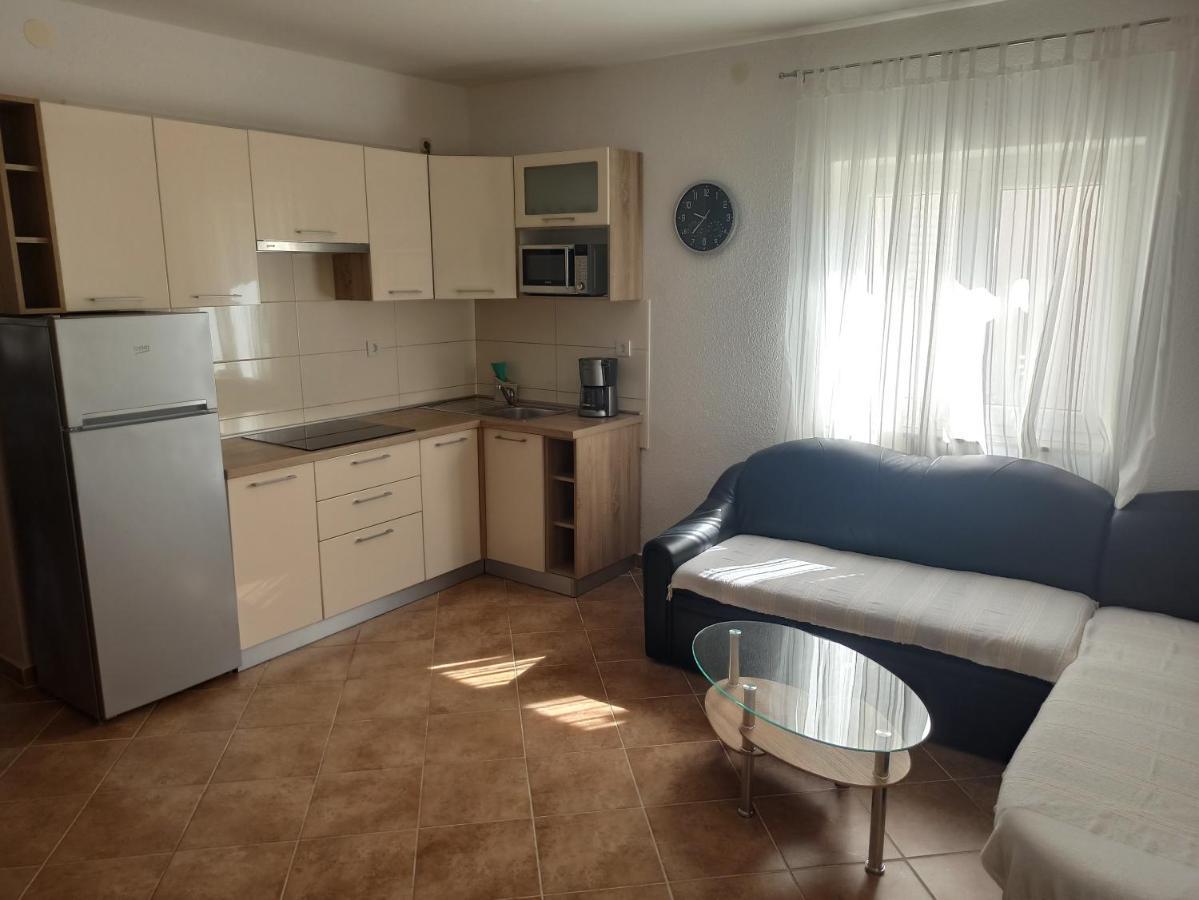 Apartmani Vesna Krk Town Εξωτερικό φωτογραφία